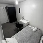 Plaistow Comfort- Single Room